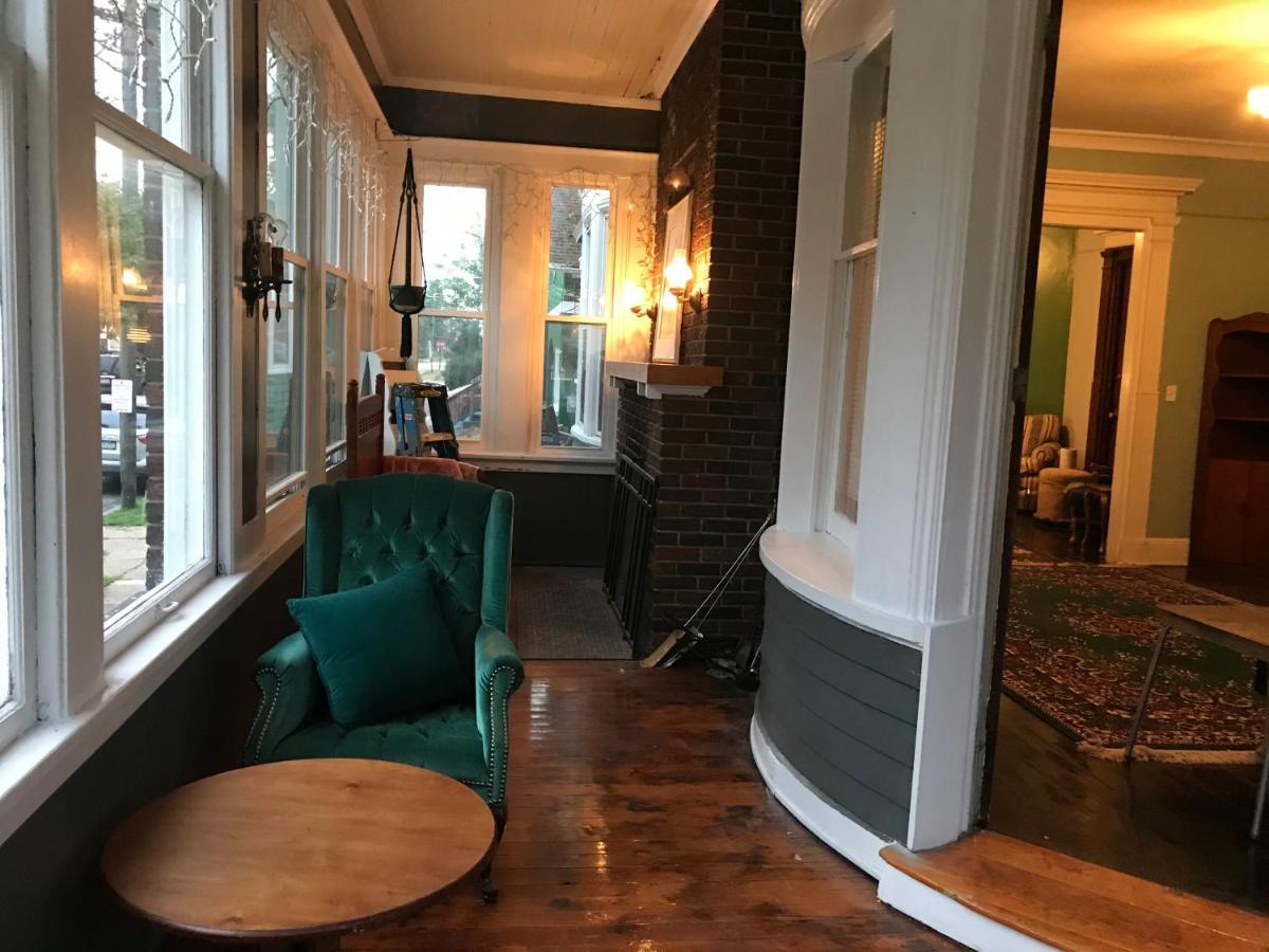 5 Star Victorian Mansion-Downtown No Locals Bed & Breakfast อีรี ภายนอก รูปภาพ
